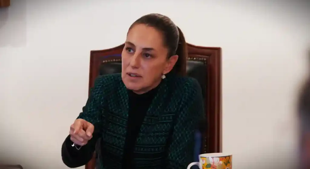 Mexican President Claudia Sheinbaum in a meeting with officials