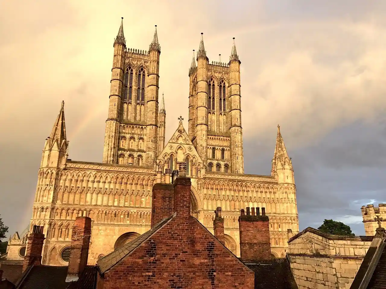 Lincoln Cathedral, seat of the Diocese of Lincoln, related to Stephen Conway arrest news